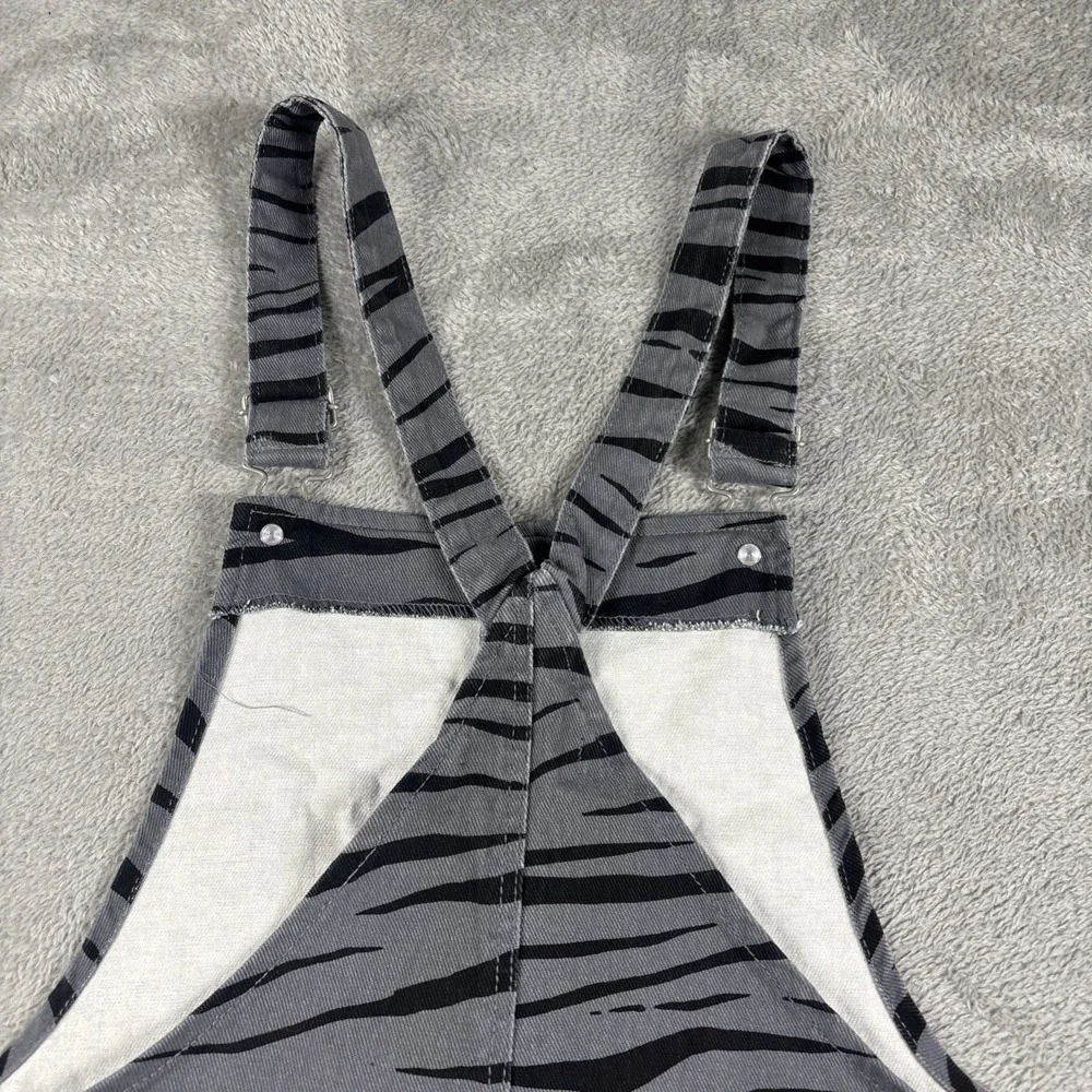 Material Girl Size Small Gray Zebra Camouflage Overall Shirt New with‎ Tags